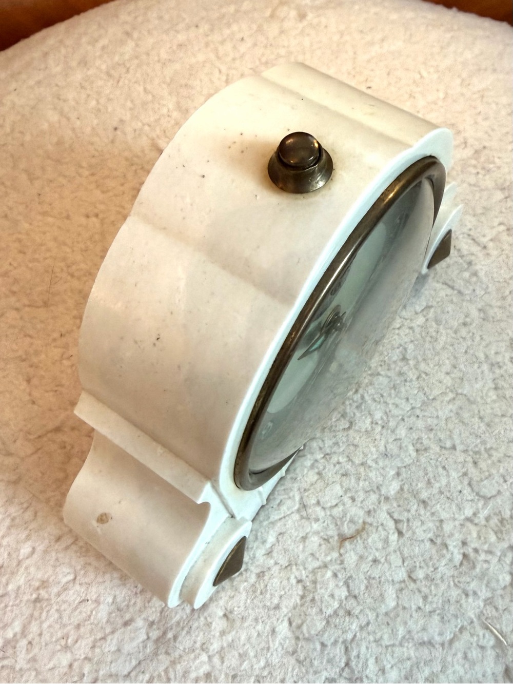 1940s Wartime White Bakelite Gold French Wind Alarm Clock Jadeite Hands WORKS - Picture 5 of 5